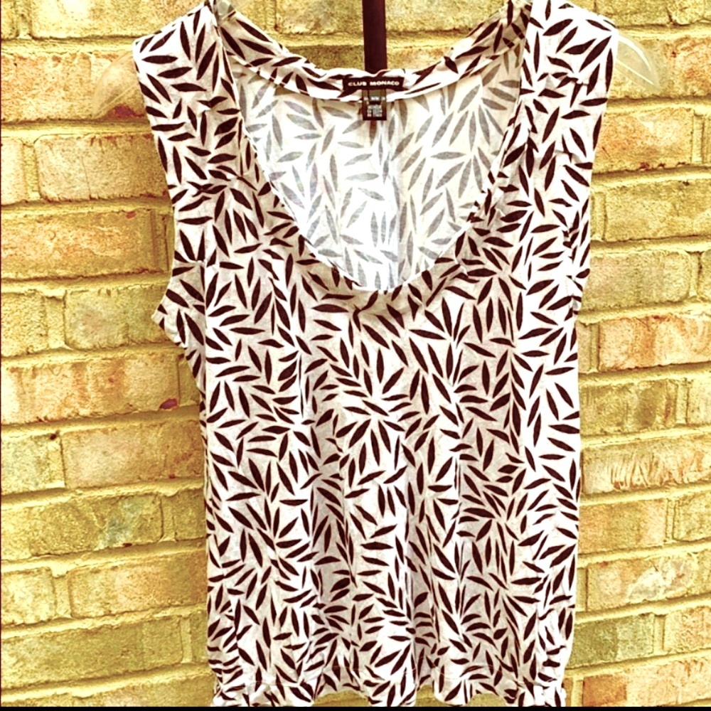Classy Club Monaco top
